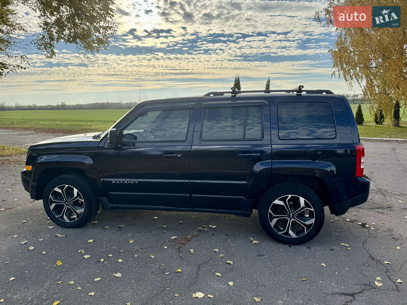 Позашляховик / Кросовер Jeep Patriot 2016 в Черкасах