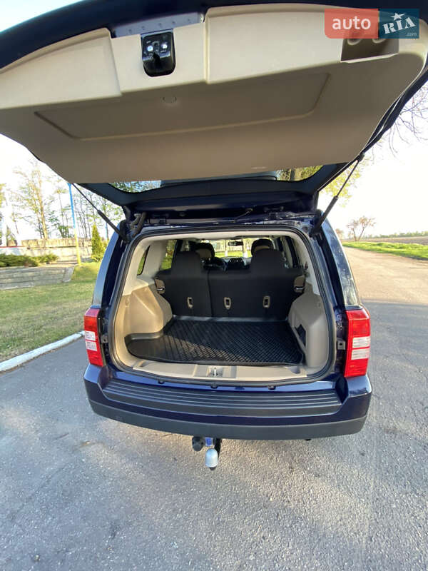 Позашляховик / Кросовер Jeep Patriot 2016 в Черкасах