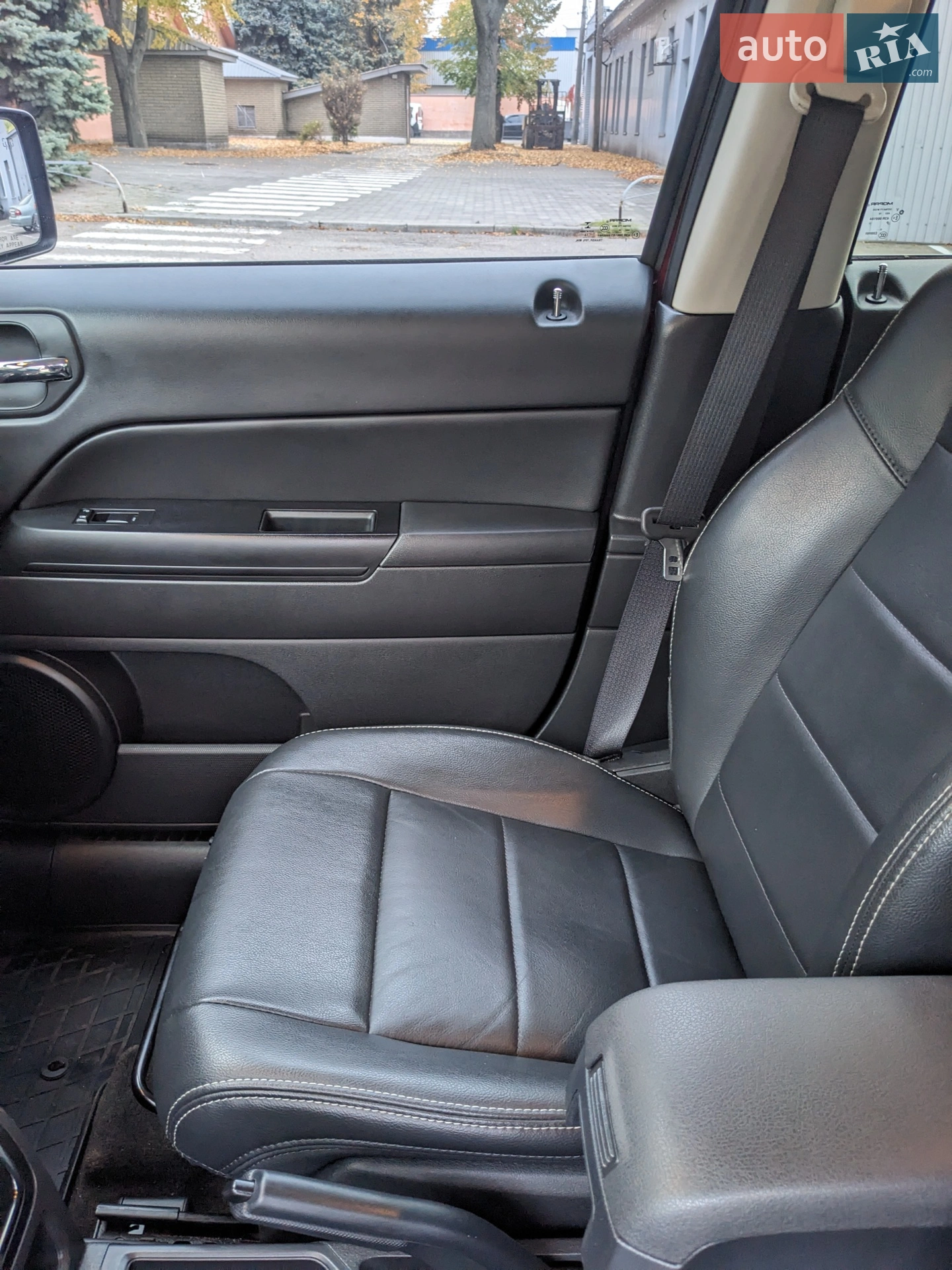 2016 Jeep Liberty (Patriot) - мініатюра 16