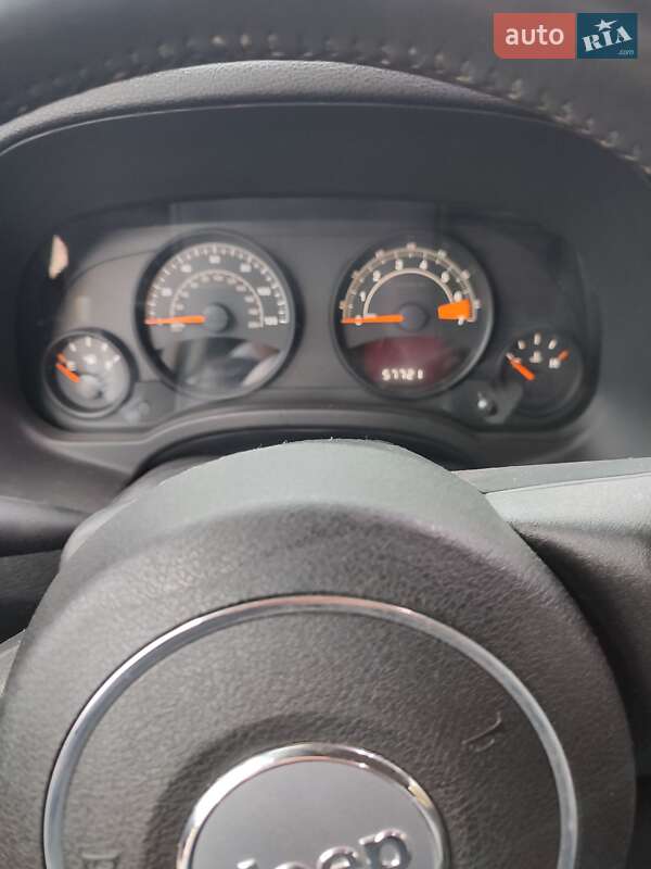Позашляховик / Кросовер Jeep Patriot 2015 в Чугуєві фото 8 Позашляховик / Кросовер Jeep Patriot 2015 в Чугуєві