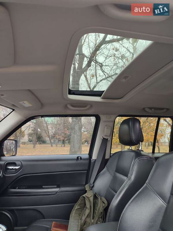 Позашляховик / Кросовер Jeep Patriot 2015 в Чугуєві фото 11 Позашляховик / Кросовер Jeep Patriot 2015 в Чугуєві