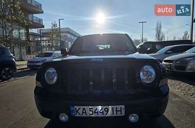 Внедорожник / Кроссовер Jeep Patriot 2015 в Киеве