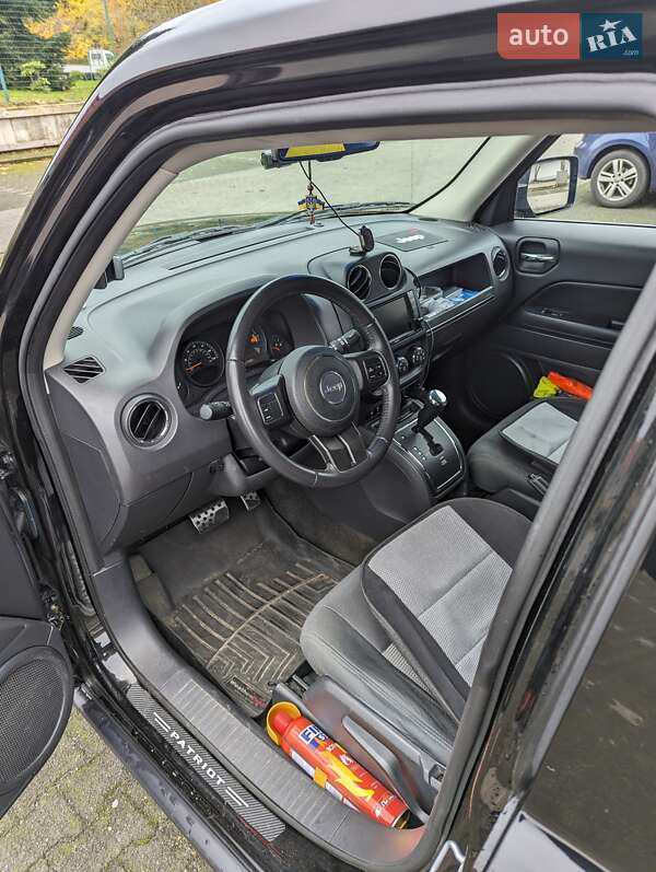 Позашляховик / Кросовер Jeep Patriot 2016 в Дніпрі