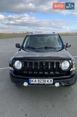 Позашляховик / Кросовер Jeep Patriot 2016 в Києві