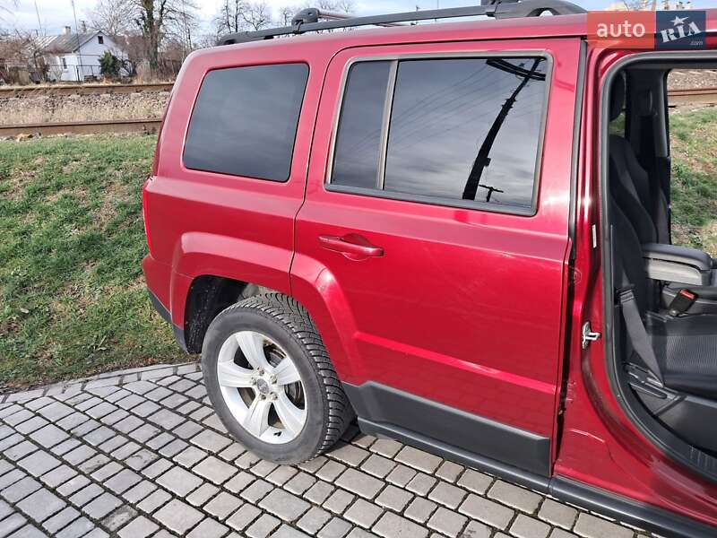 Внедорожник / Кроссовер Jeep Patriot 2012 в Львове