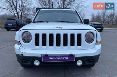 Внедорожник / Кроссовер Jeep Patriot 2014 в Днепре