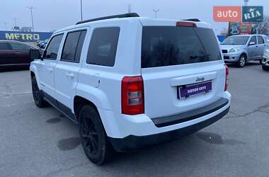 Внедорожник / Кроссовер Jeep Patriot 2014 в Днепре