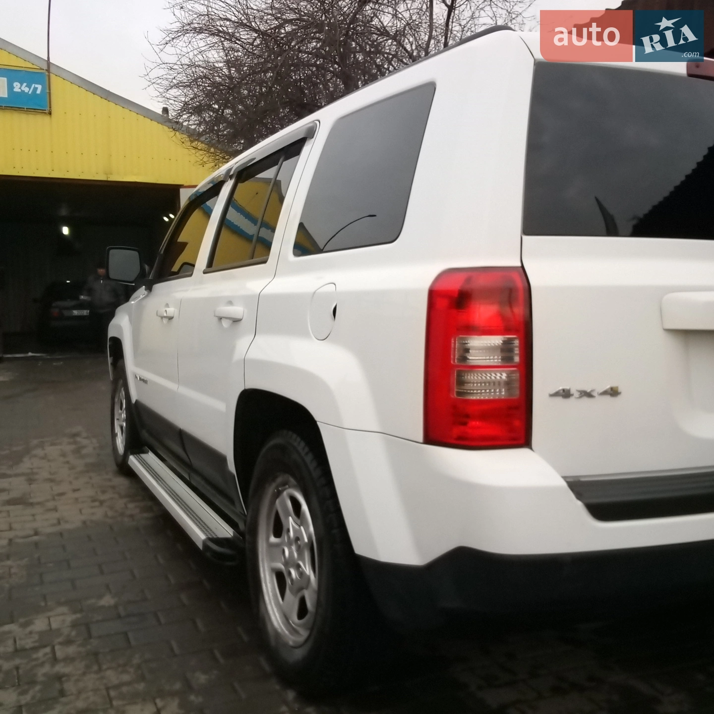 2011 Jeep Liberty (Patriot) - мініатюра 25