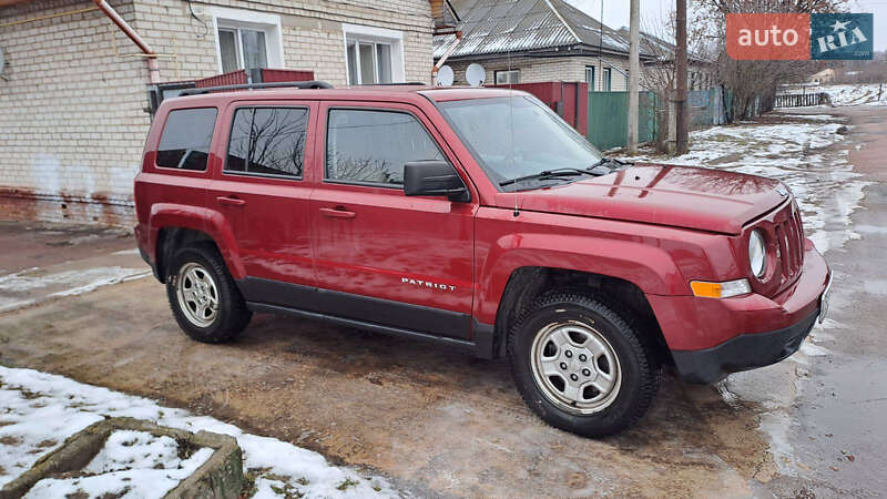 Позашляховик / Кросовер Jeep Patriot 2016 в Семенівці