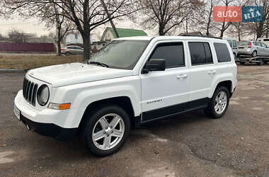 Позашляховик / Кросовер Jeep Patriot 2016 в Чернігові