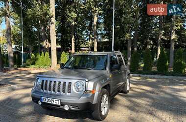 Внедорожник / Кроссовер Jeep Patriot 2015 в 