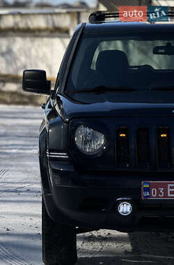 Внедорожник / Кроссовер Jeep Patriot 2014 в Дубно