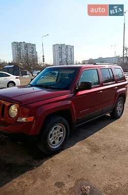 Позашляховик / Кросовер Jeep Patriot 2014 в Києві