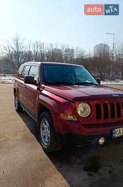 Позашляховик / Кросовер Jeep Patriot 2014 в Києві