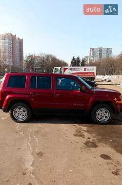 Позашляховик / Кросовер Jeep Patriot 2014 в Києві