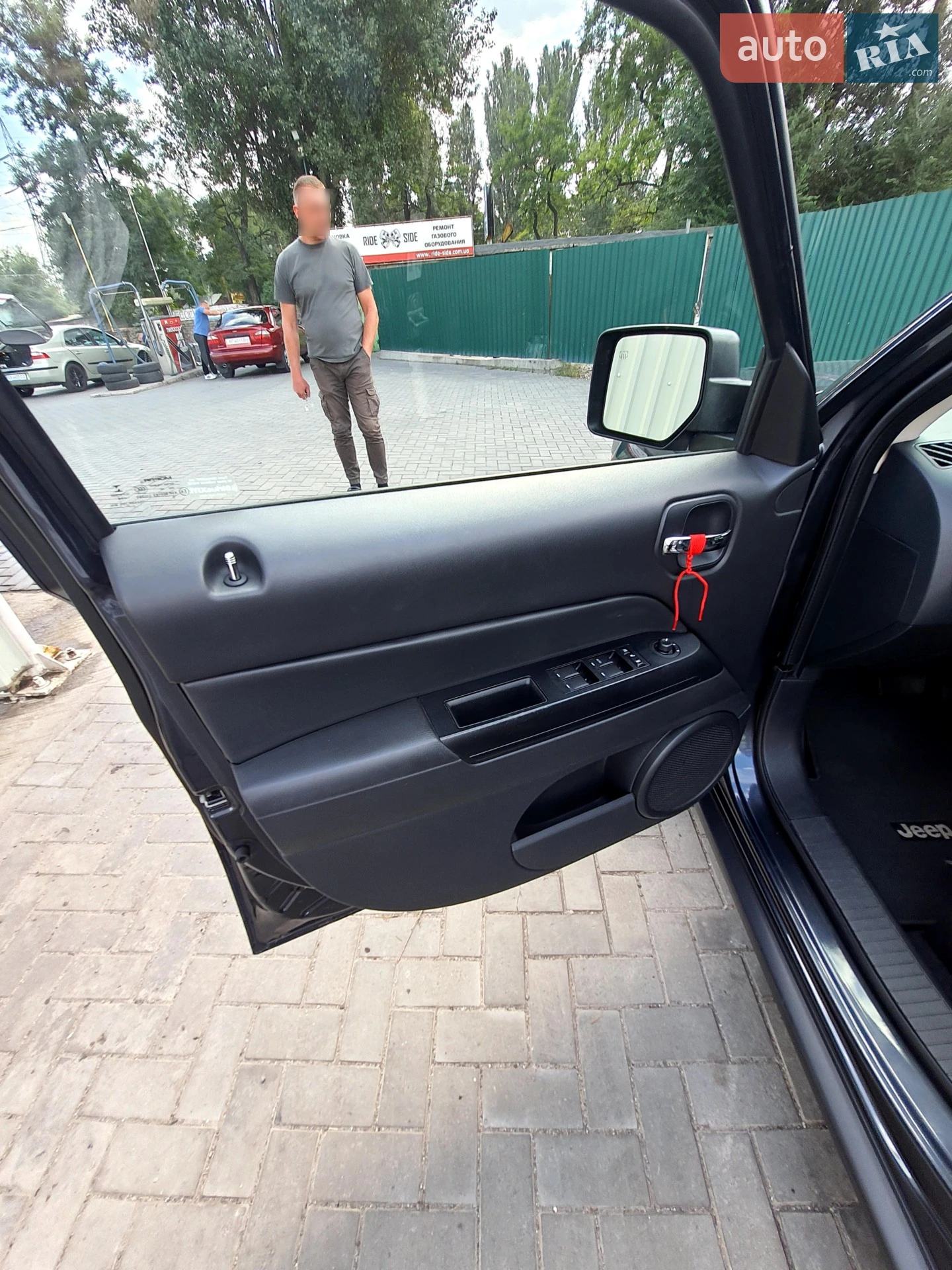 2014 Jeep Liberty (Patriot) - мініатюра 44