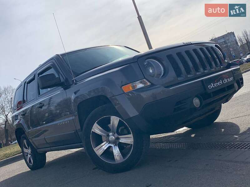 Внедорожник / Кроссовер Jeep Patriot 2015 в Николаеве