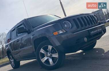 Внедорожник / Кроссовер Jeep Patriot 2015 в Николаеве