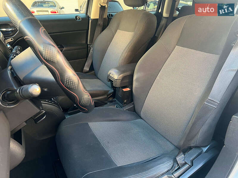 Внедорожник / Кроссовер Jeep Patriot 2011 в Одессе