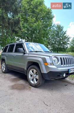 Внедорожник / Кроссовер Jeep Patriot 2014 в Ромнах