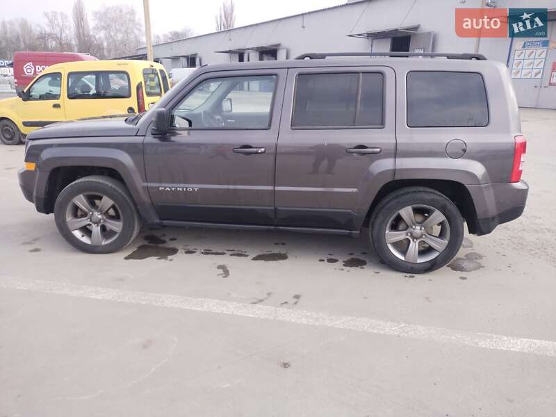 Внедорожник / Кроссовер Jeep Patriot 2015 в Кременчуге фото 8 Внедорожник / Кроссовер Jeep Patriot 2015 в Кременчуге