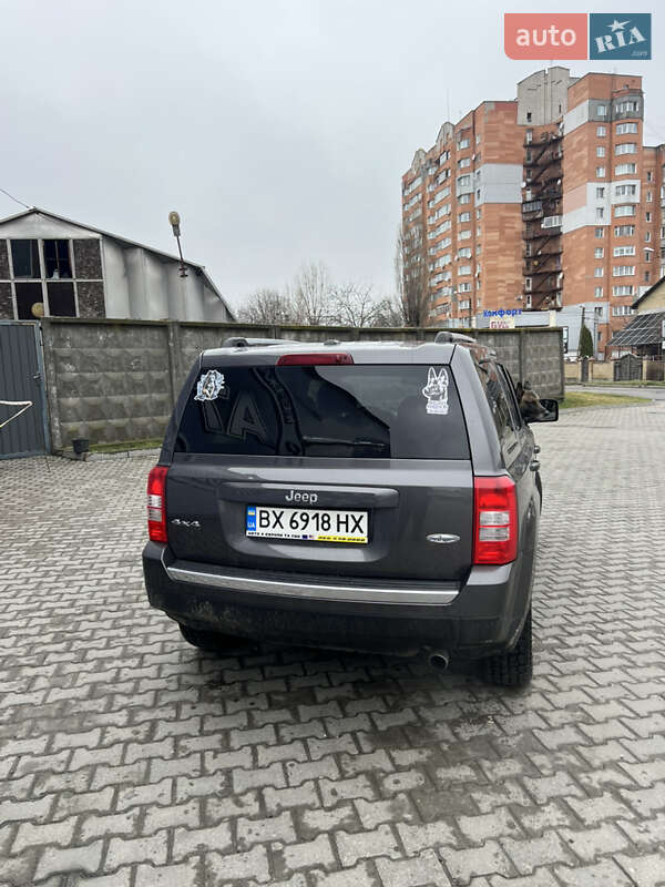 Внедорожник / Кроссовер Jeep Patriot 2016 в Хмельницком