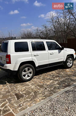 Внедорожник / Кроссовер Jeep Patriot 2014 в Тернополе