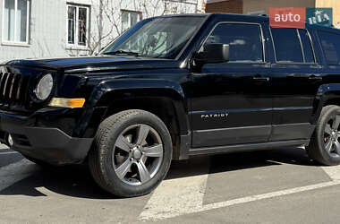 Внедорожник / Кроссовер Jeep Patriot 2013 в 