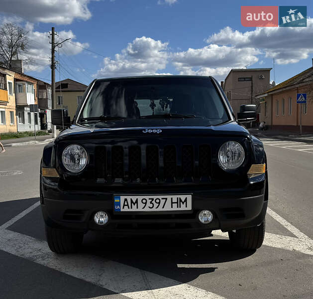 Позашляховик / Кросовер Jeep Patriot 2013 в Житомирі