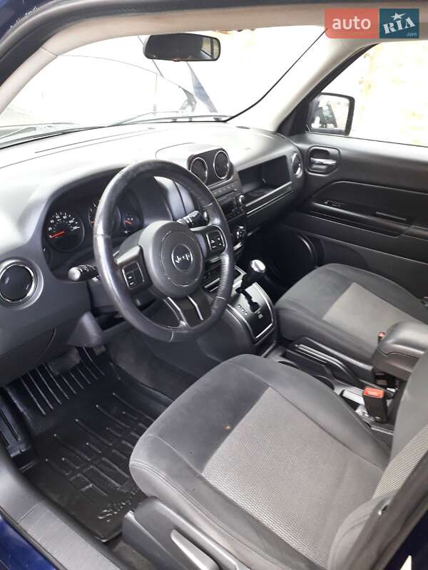 Позашляховик / Кросовер Jeep Patriot 2012 в Полтаві
