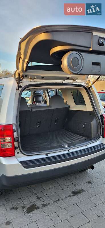 Внедорожник / Кроссовер Jeep Patriot 2013 в Львове