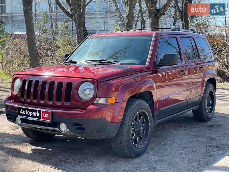 Внедорожник / Кроссовер Jeep Patriot 2016 в 