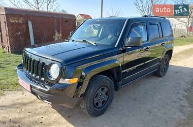 Позашляховик / Кросовер Jeep Patriot 2016 в 
