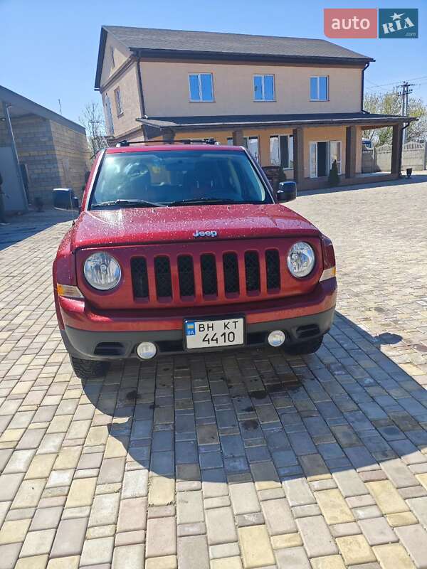 Внедорожник / Кроссовер Jeep Patriot 2014 в 