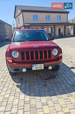 Внедорожник / Кроссовер Jeep Patriot 2014 в 