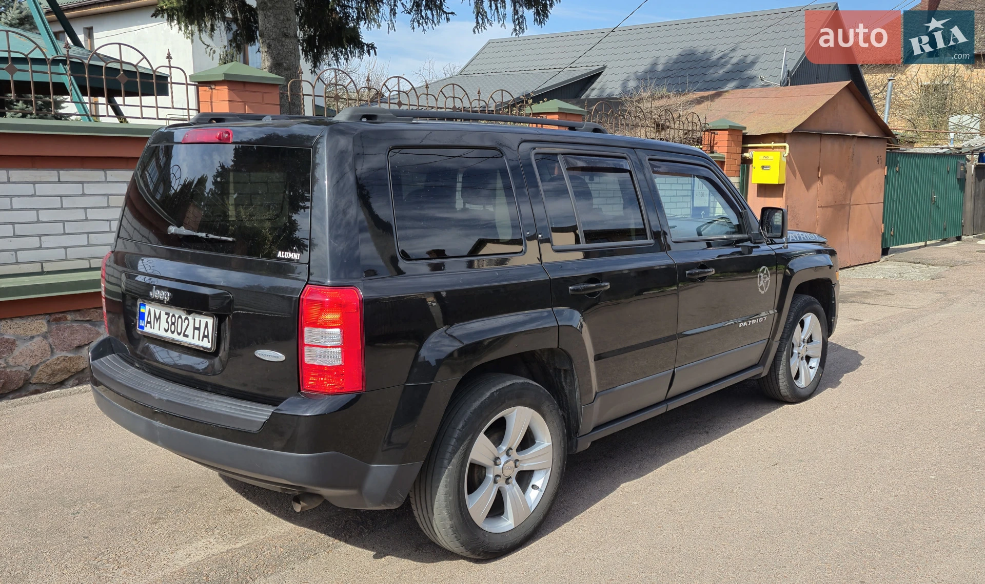 2015 Jeep Liberty (Patriot) - мініатюра 3