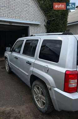 Внедорожник / Кроссовер Jeep Patriot 2007 в 