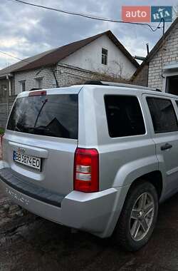 Внедорожник / Кроссовер Jeep Patriot 2007 в 