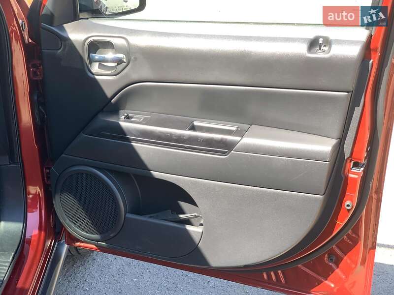 Внедорожник / Кроссовер Jeep Patriot 2016 в Виннице