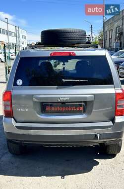 Позашляховик / Кросовер Jeep Patriot 2012 в 