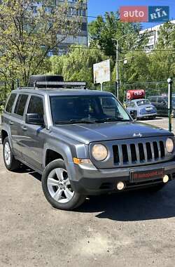 Позашляховик / Кросовер Jeep Patriot 2012 в 