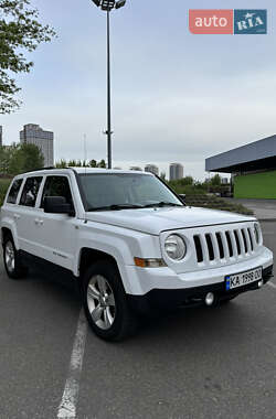 Внедорожник / Кроссовер Jeep Patriot 2014 в Киеве