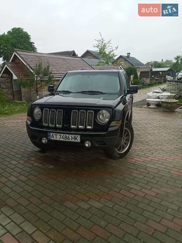 Позашляховик / Кросовер Jeep Patriot 2014 в Калуші