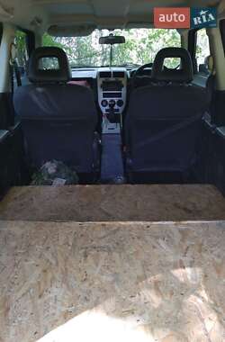 Внедорожник / Кроссовер Jeep Patriot 2008 в 