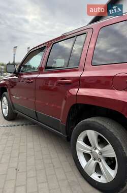 Позашляховик / Кросовер Jeep Patriot 2015 в 