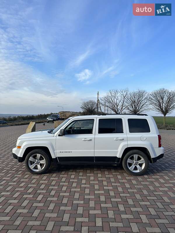 Позашляховик / Кросовер Jeep Patriot 2016 в Татарбунарах