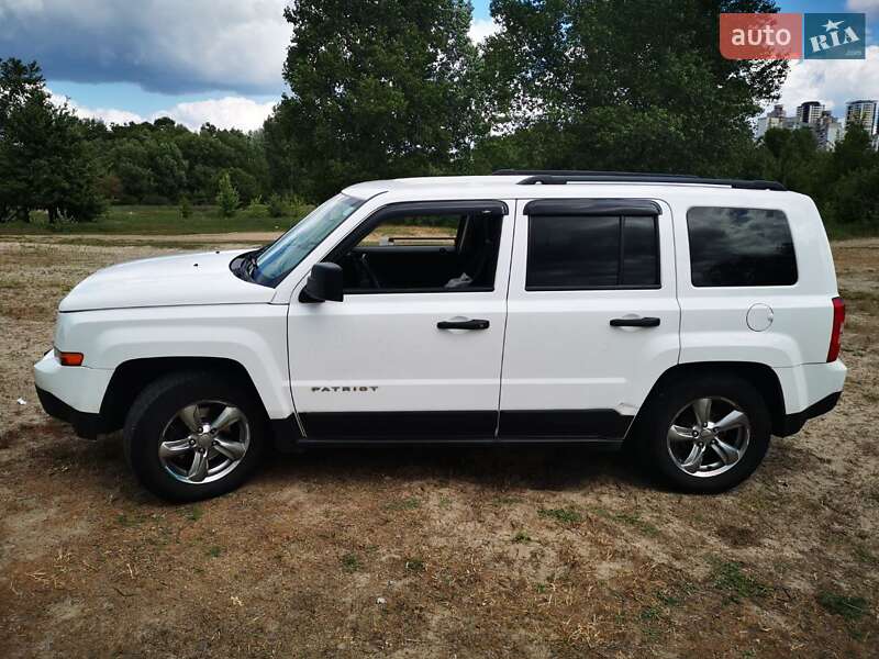 Позашляховик / Кросовер Jeep Patriot 2015 в Києві