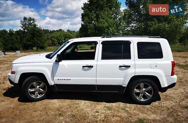Позашляховик / Кросовер Jeep Patriot 2015 в 