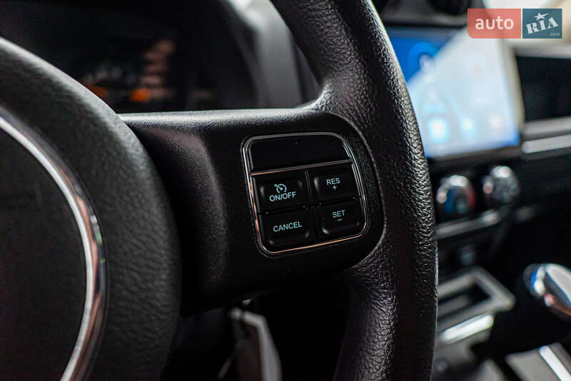 Внедорожник / Кроссовер Jeep Patriot 2014 в Киеве