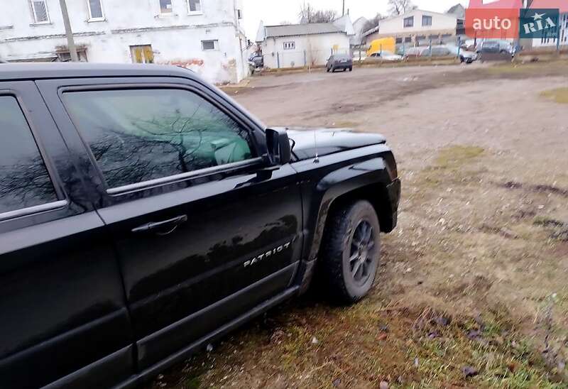 Позашляховик / Кросовер Jeep Patriot 2013 в Лебедині